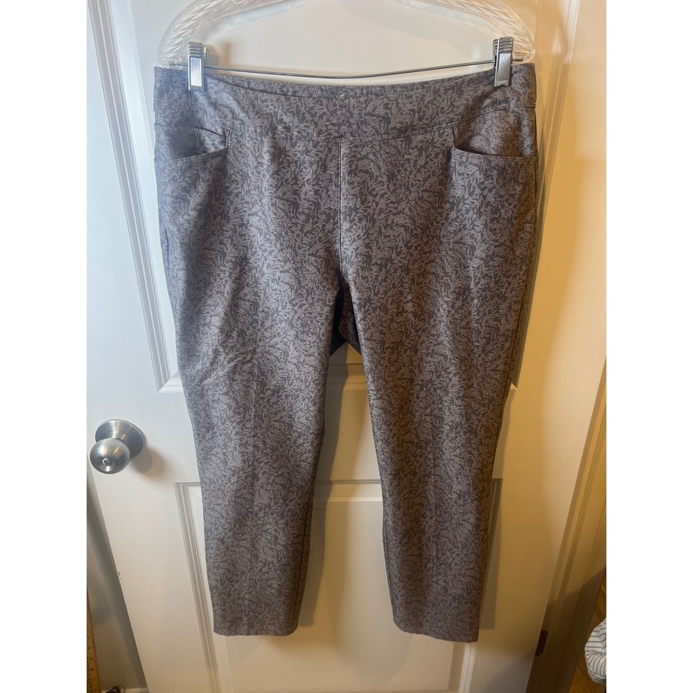 Adidas Womens Golf Pants Tonal Leaf Print Gray Size 18.5 Waist